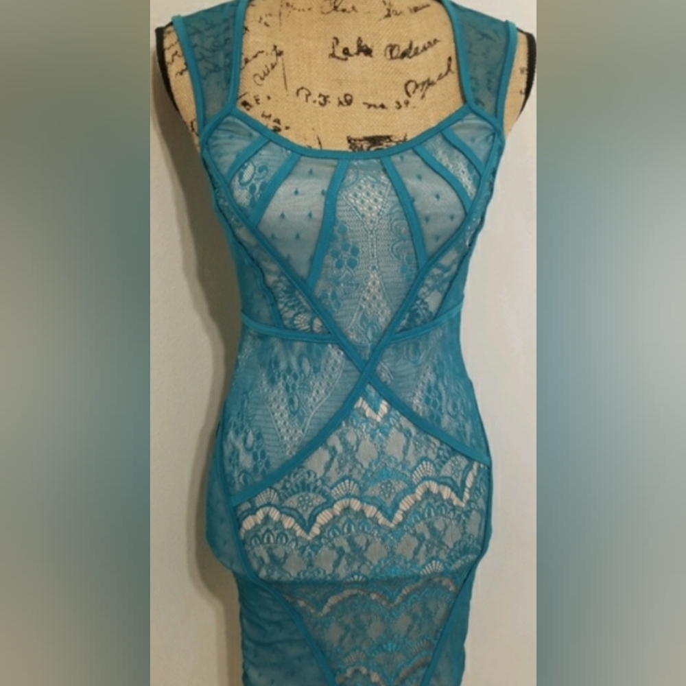 ‼️DONATING 6/21‼️Wow Couture Lace Bodycon Dress